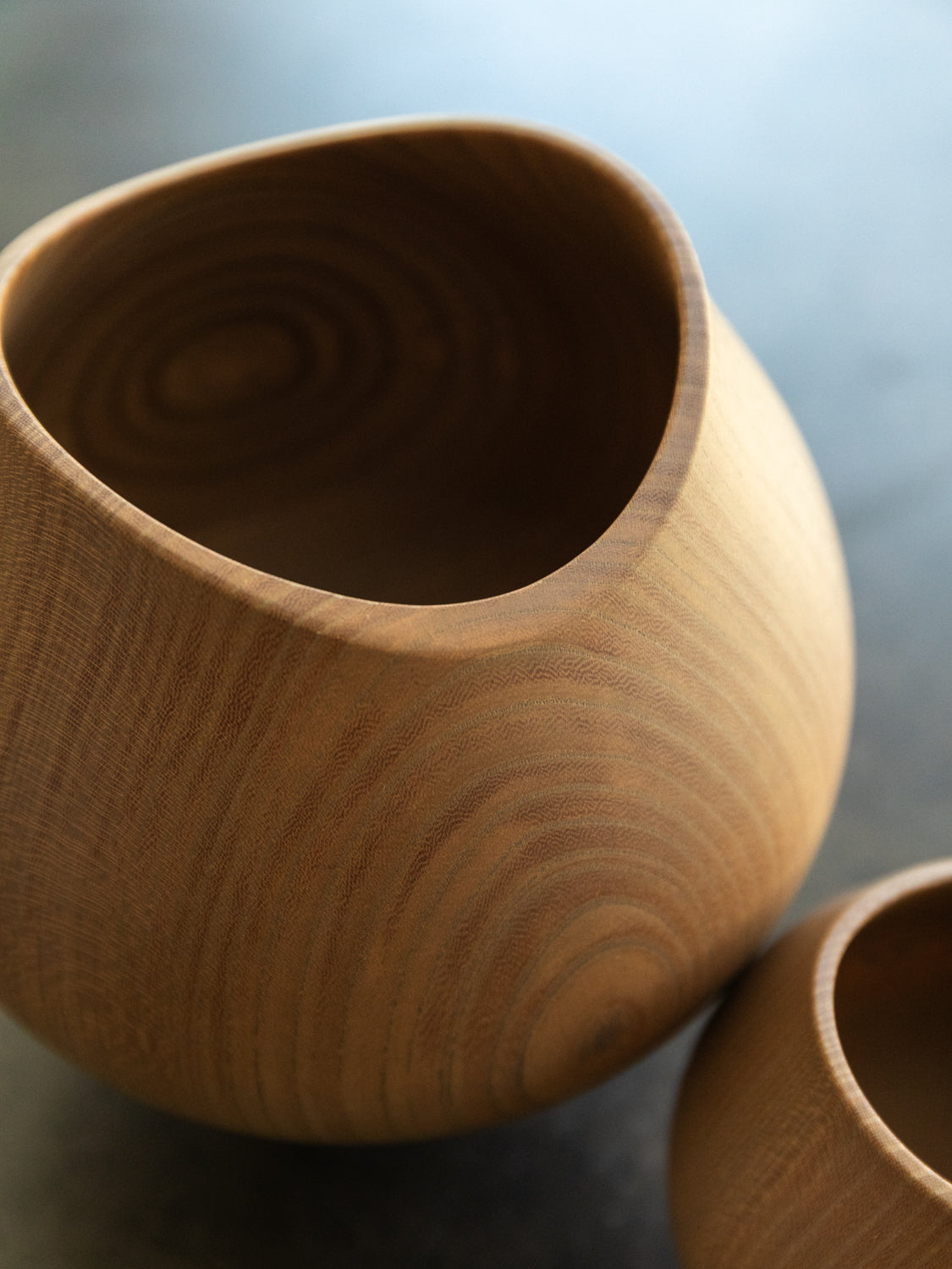 AEKA Object Footed Vase, Smoky Grey